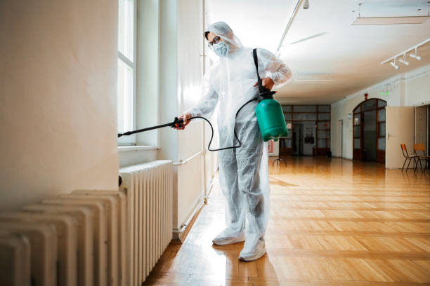 Best Exterminator Services  in Newcomerstown, OH